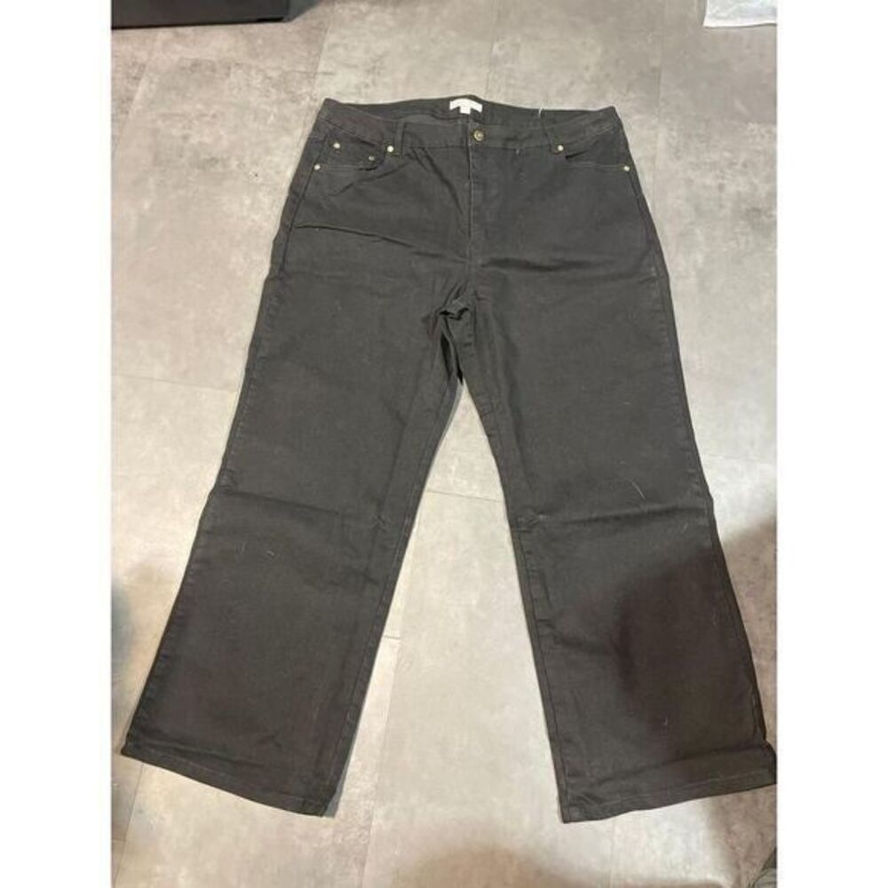 Sleek Black Uncanventional‎ Pants - Timeless Style & Comfort